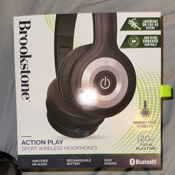 Brookstone Other - Brookstone Black Sport Wireless Headphones